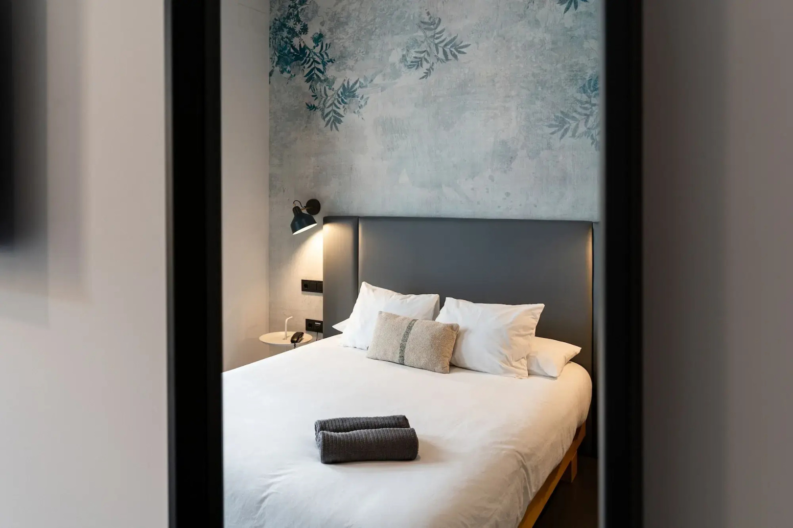 Photo - Welldone Quality - Crystal pool