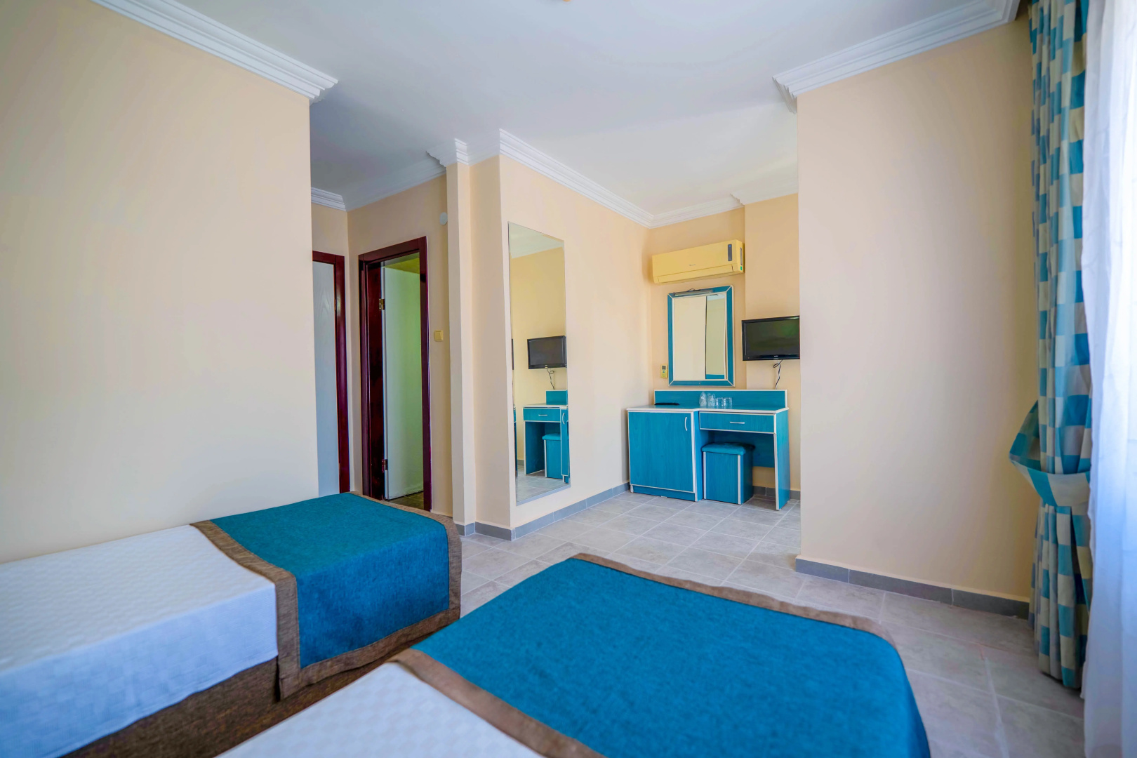 Photo - Galaxy Beach Hotel