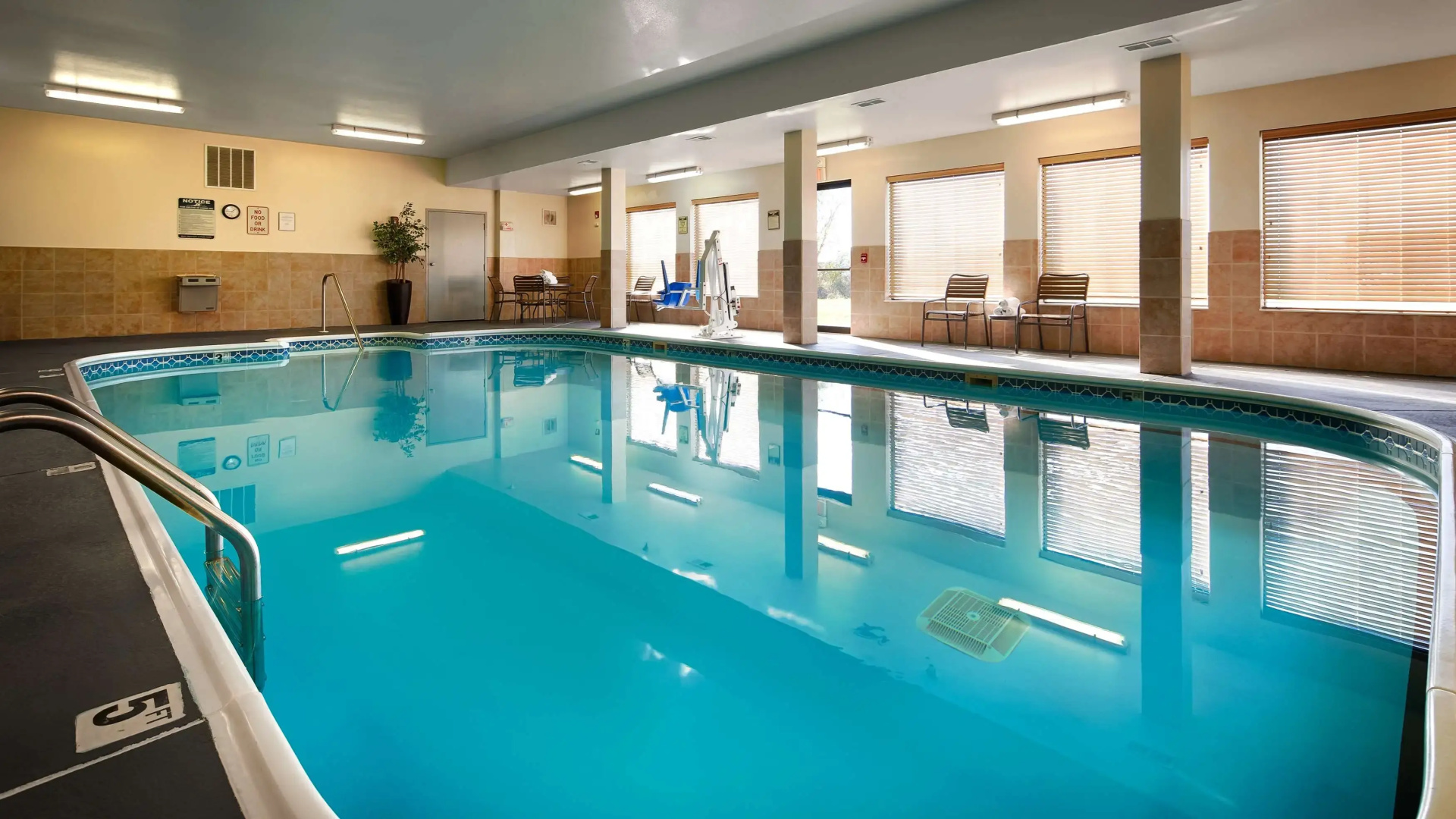 Photo - Best Western Clearlake Plaza