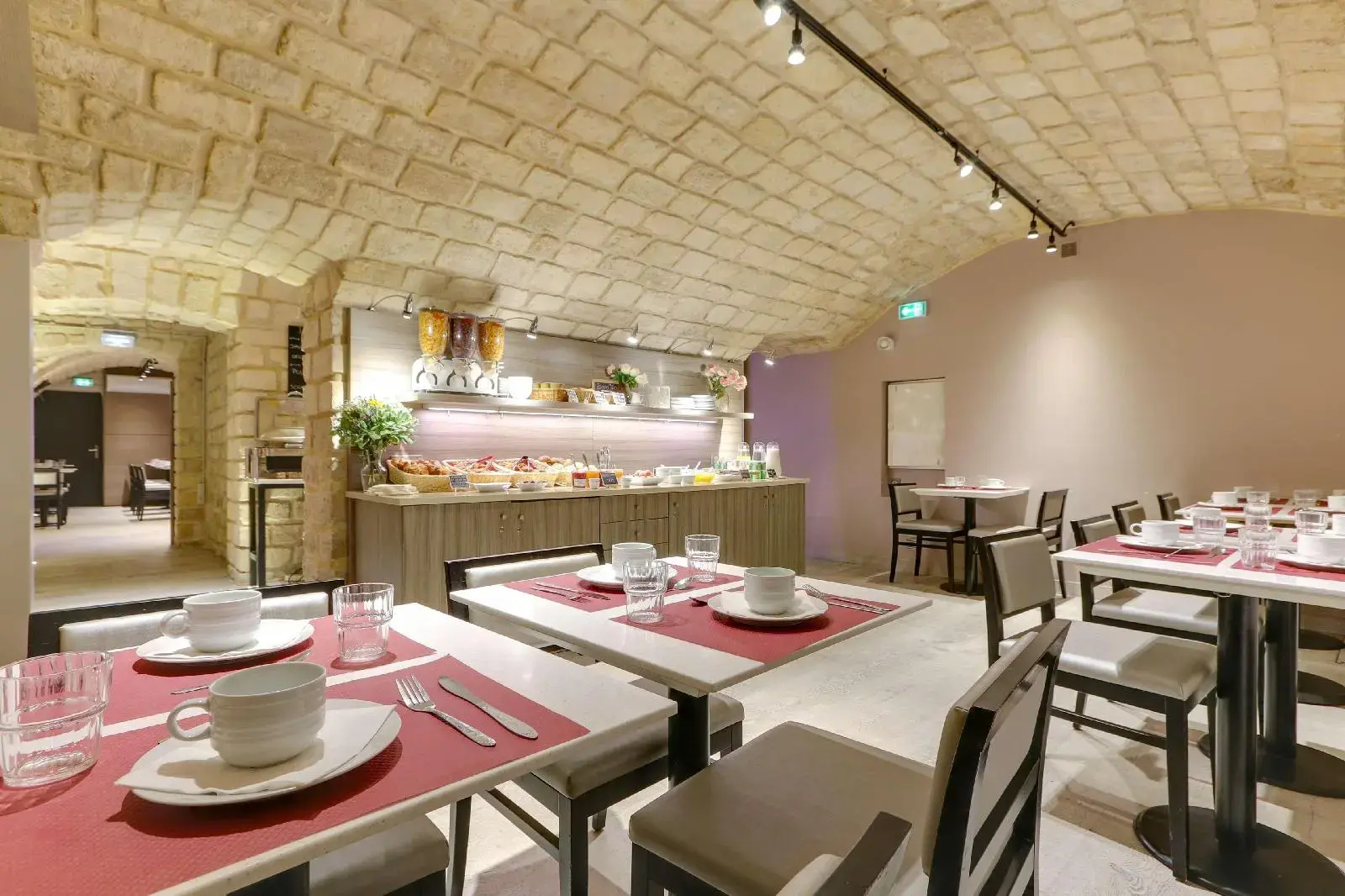 Foto - Sure Hotel by Best Western Paris Gare du Nord