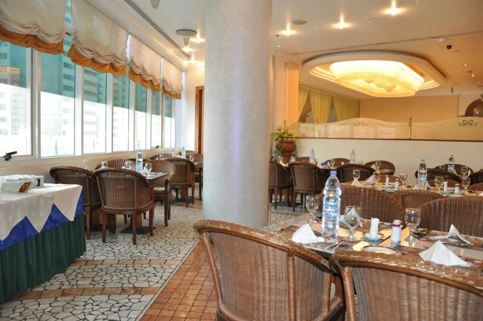 Photo - Grand Continental Hotel