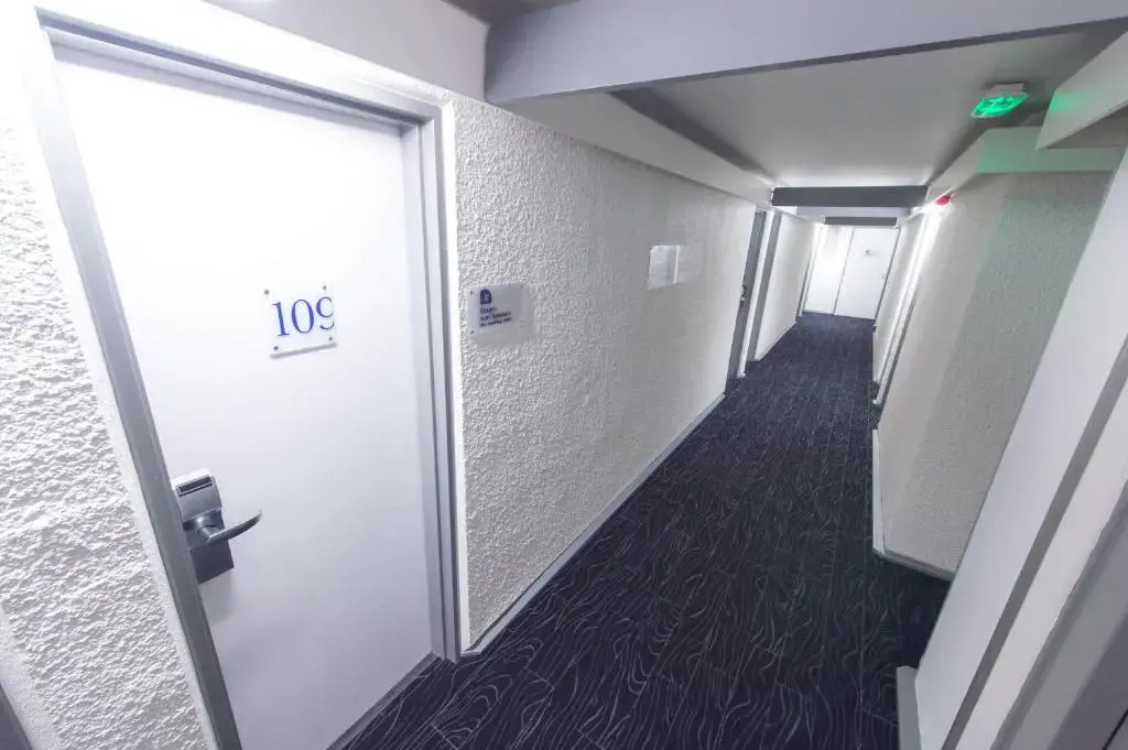 Foto - Kyriad Villefranche Sur Saone Porte du Beaujolais -Rénové-