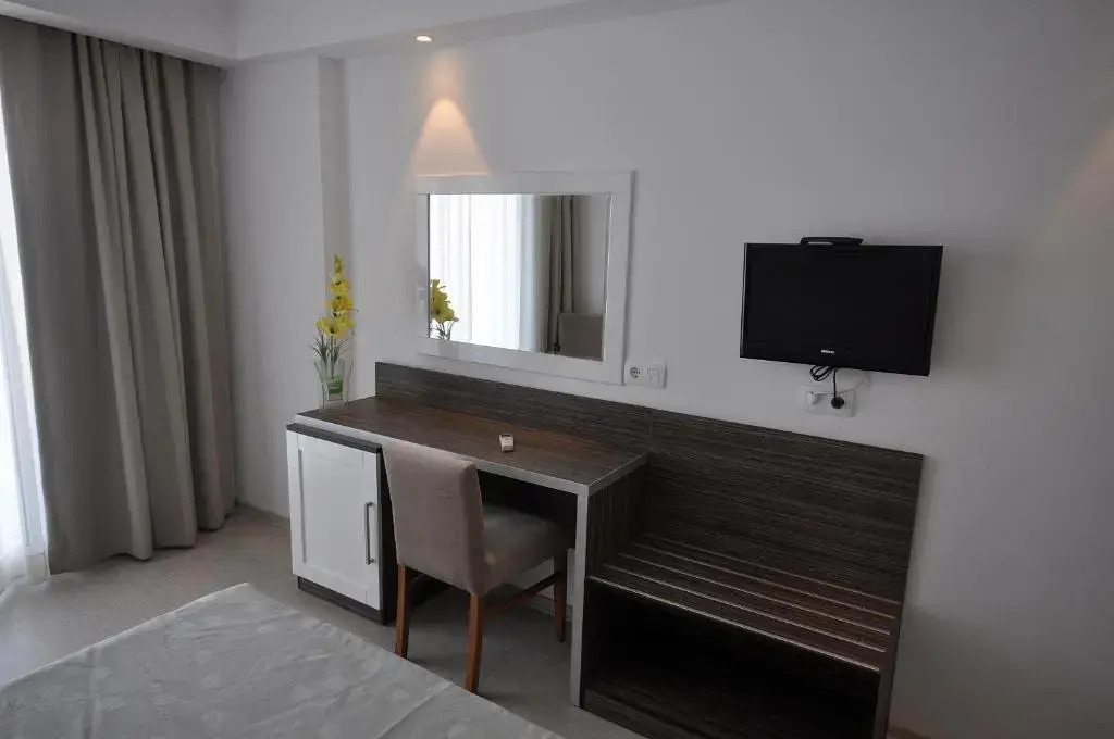 Photo - Club Shark Hotel