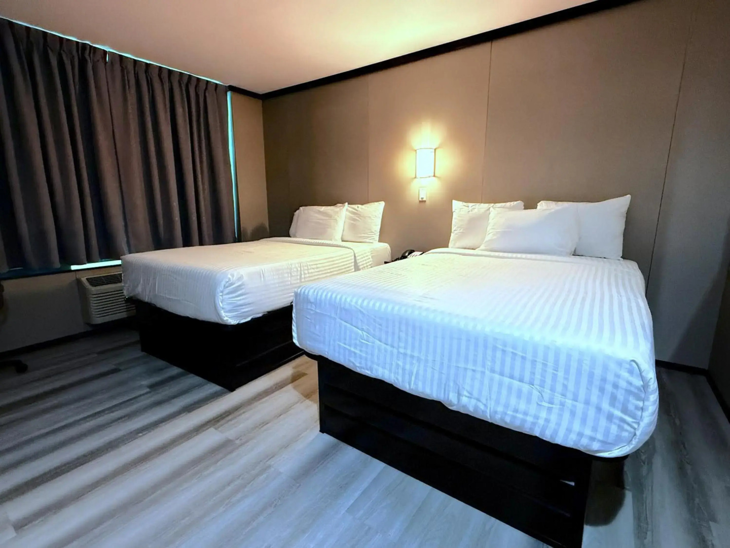 Foto - Umbrella Hotel Bronx