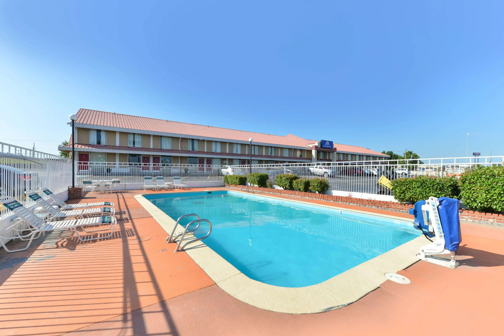 Photo - Americas Best Value Inn Tulsa at I-44
