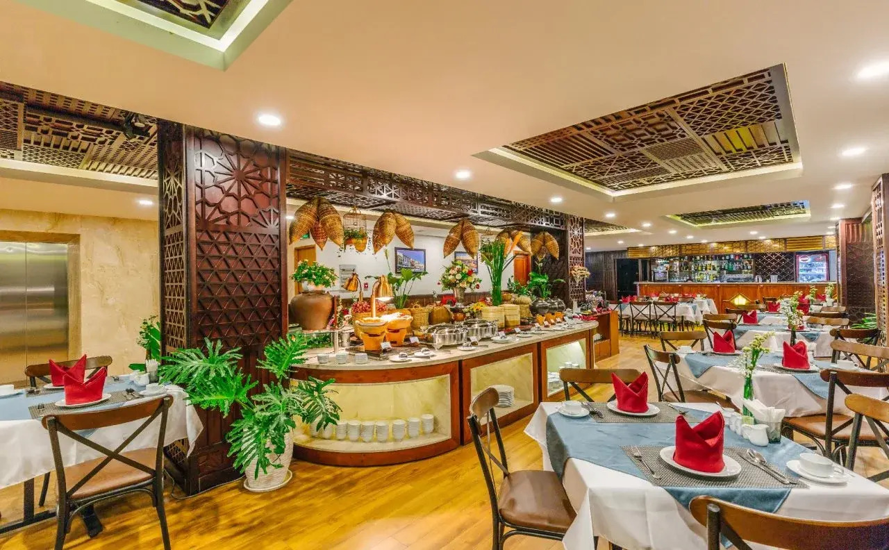 Photo - Happy Life Grand Hotel & Rooftop Skybar