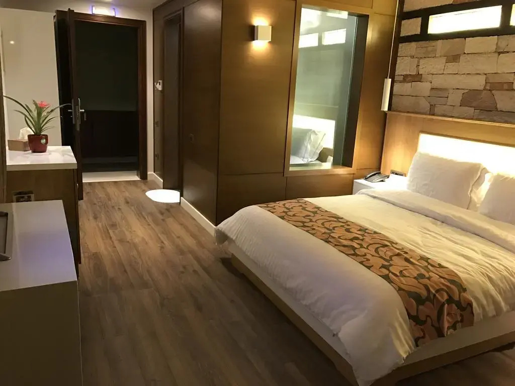 Photo - KERCULLA Resort