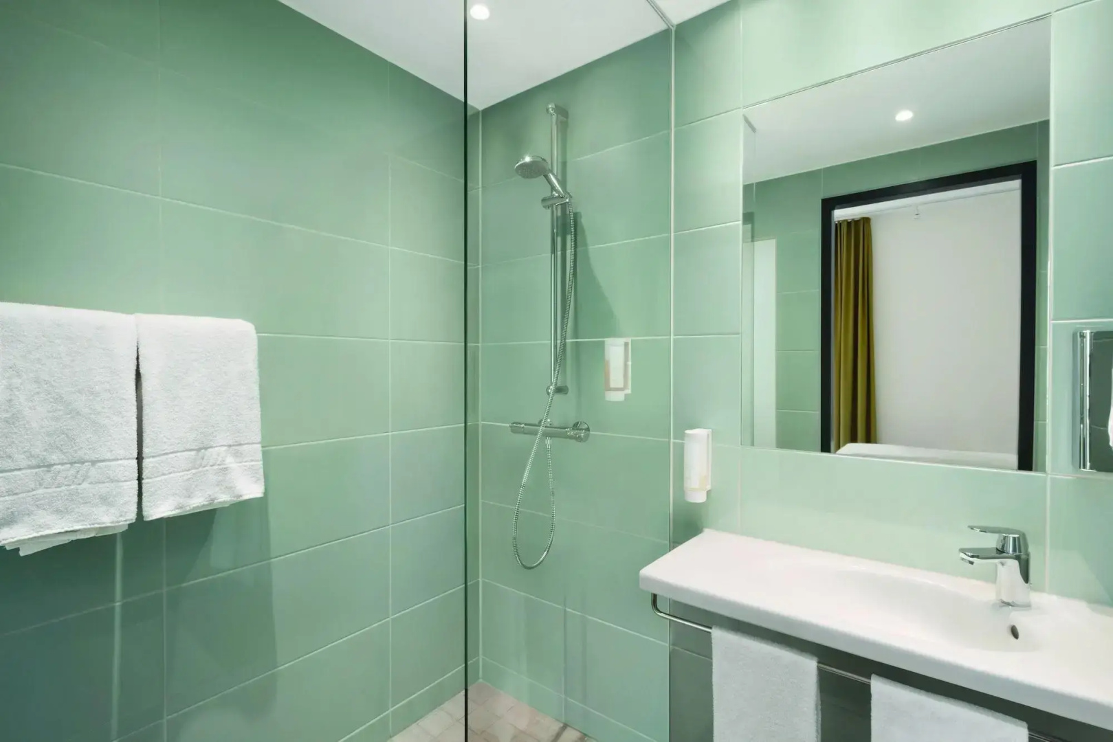 Photo - Premier Inn Hamburg City Berliner Tor