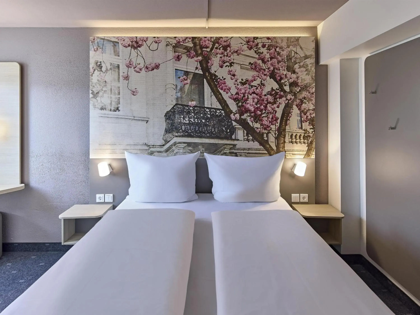 Photo - ibis Bonn