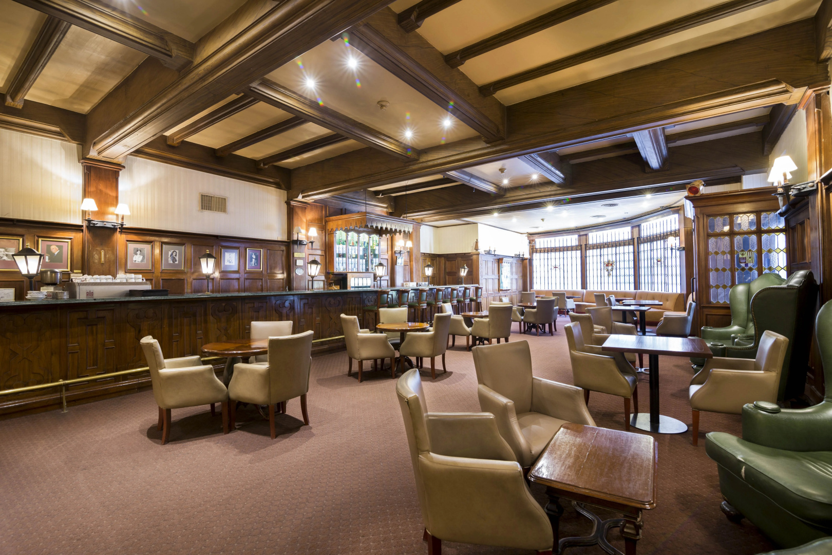 Photo - Claridge Hotel