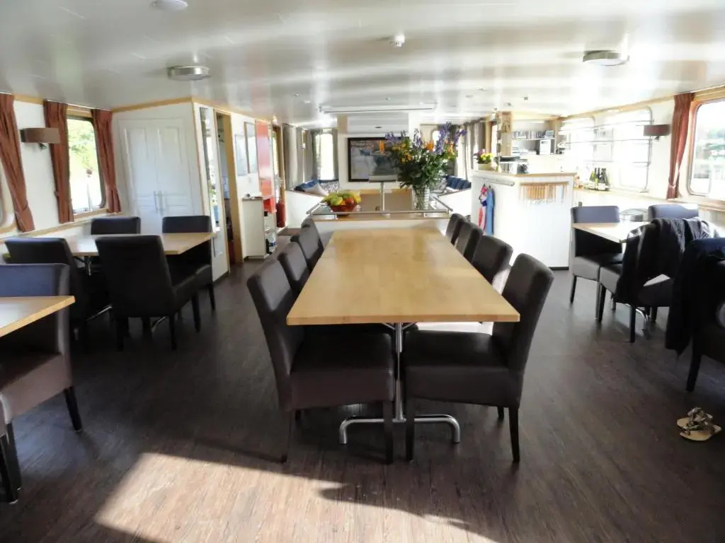 Foto - Hotelboat Iris