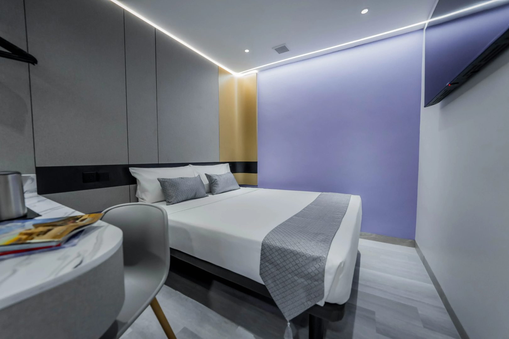 Photo - Hotel 81 Palace - NEWLY RENOVATED