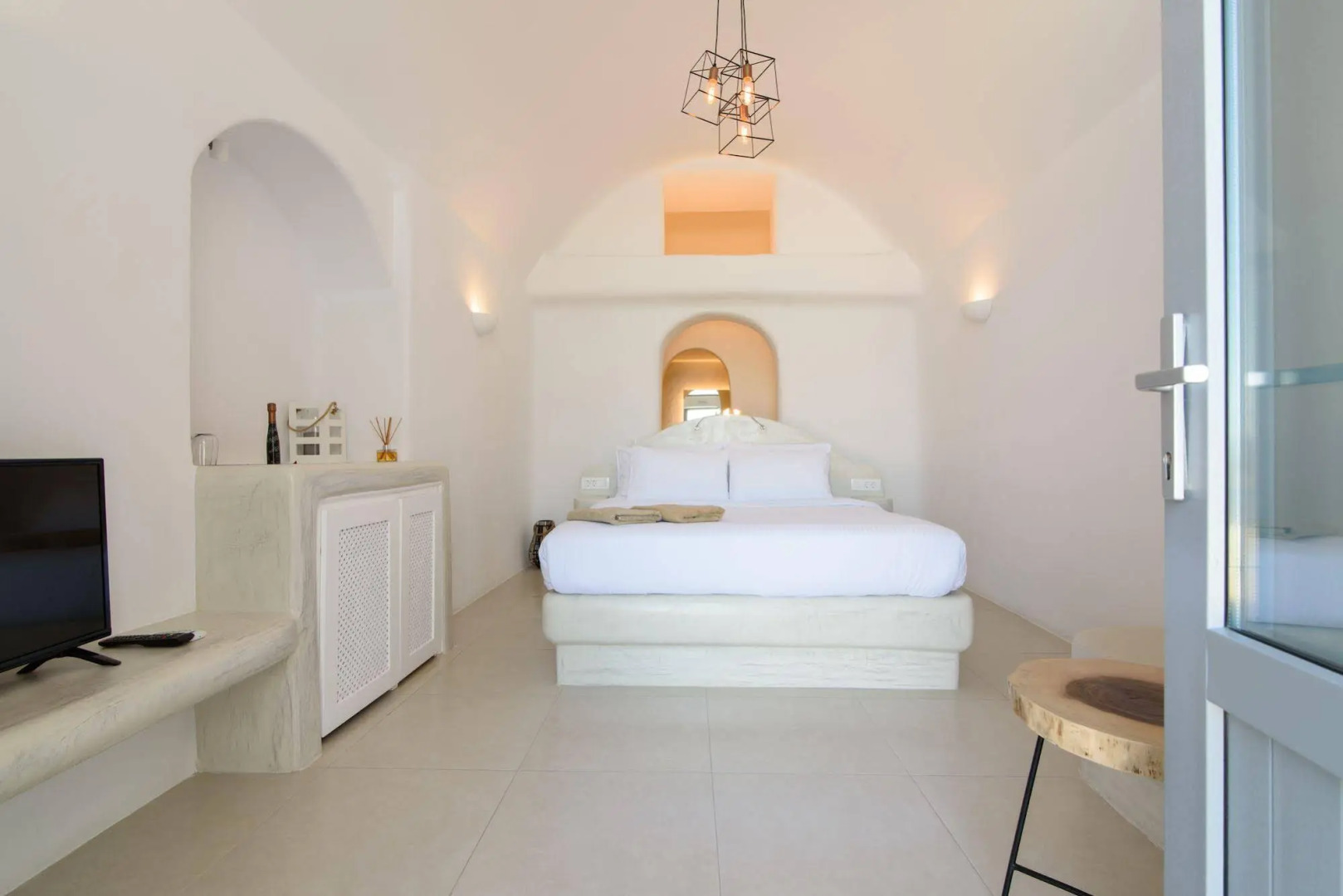 Photo - On the Cliff