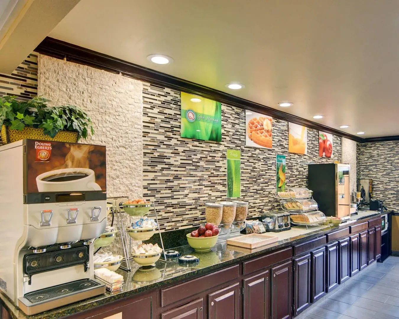 Photo - Quality Inn DFW Airport North
