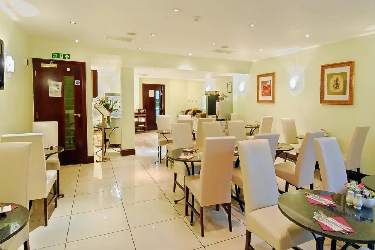 Photo - Hyde Park International