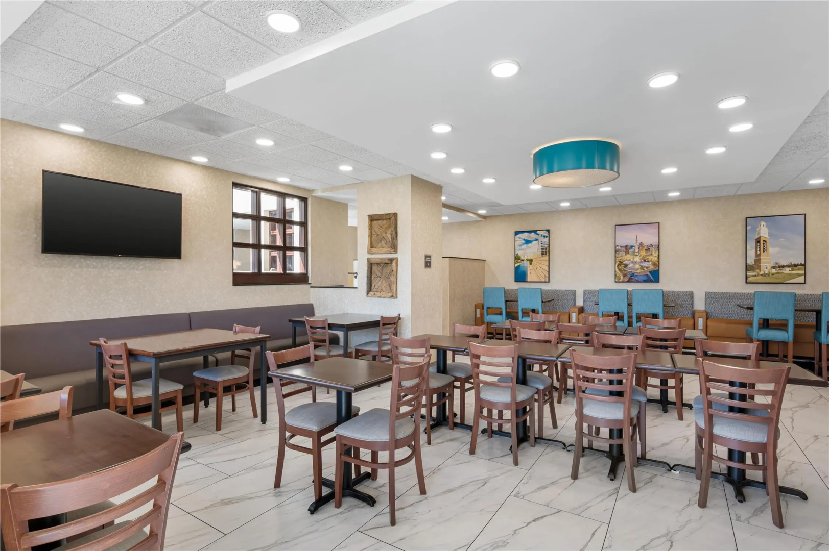 Photo - Best Western Plus Indianapolis North At Pyramids
