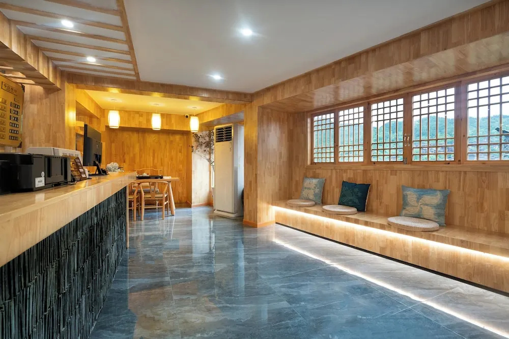 Xijiang Yunting Light Luxury Panoramic