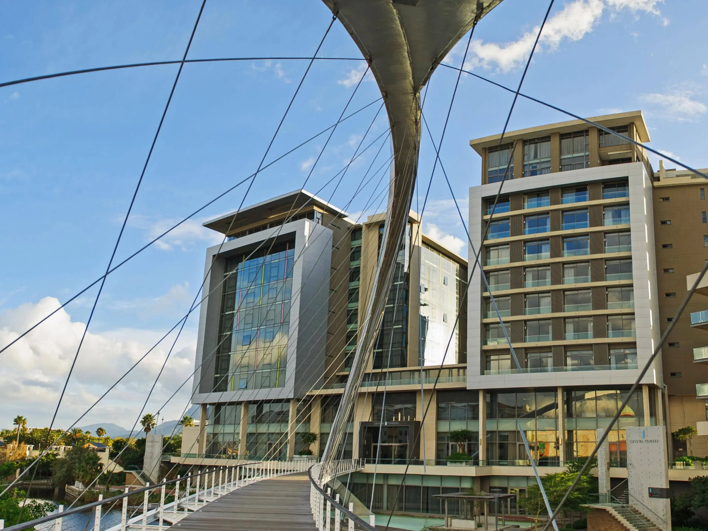 Foto - The Residences at Crystal Towers