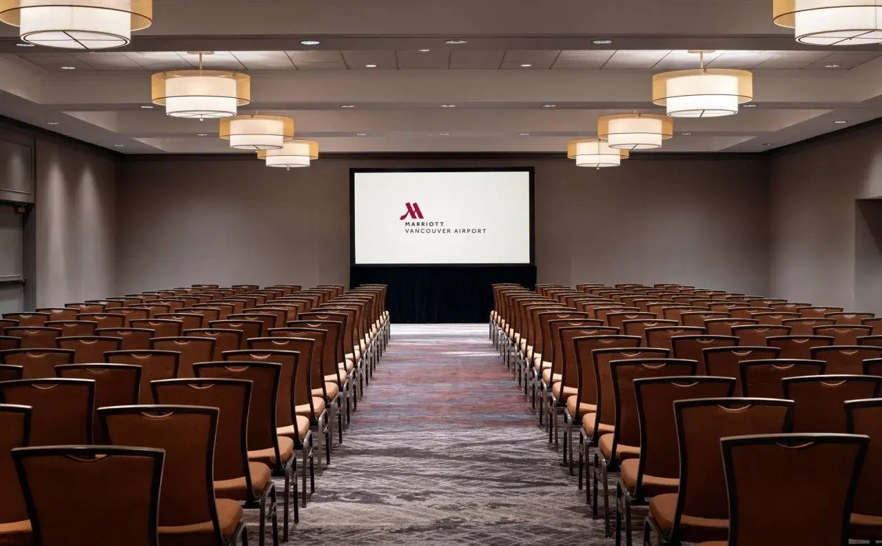 Photo - Vancouver Airport Marriott Hotel