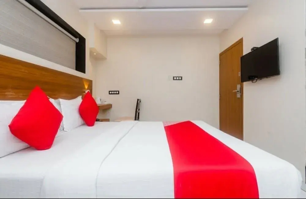 Photo - Hotel Qubestay Airport