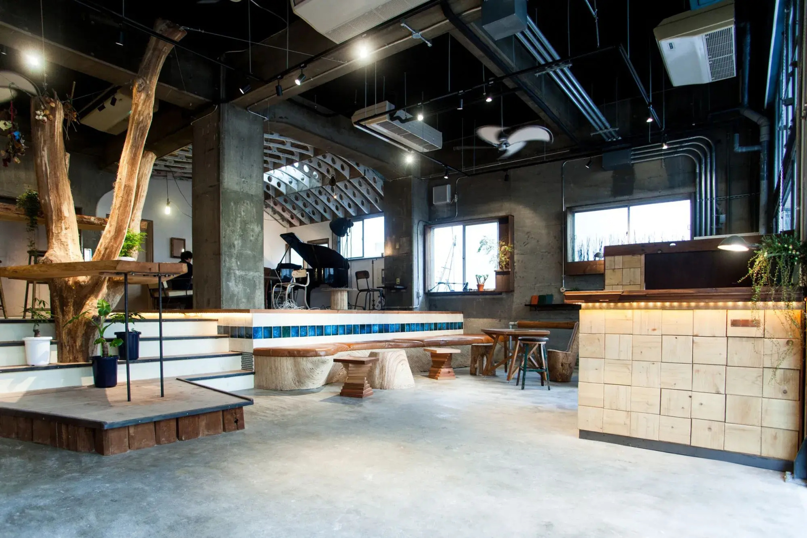 Photo - Nui. HOSTEL & BAR LOUNGE