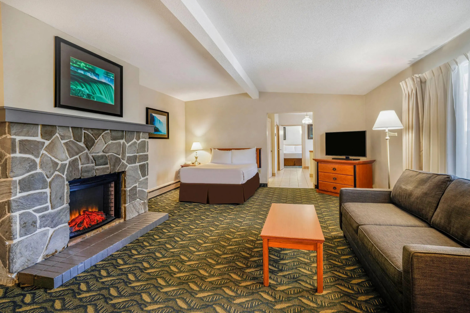 Foto - Travelodge by Wyndham Niagara Falls At the Falls