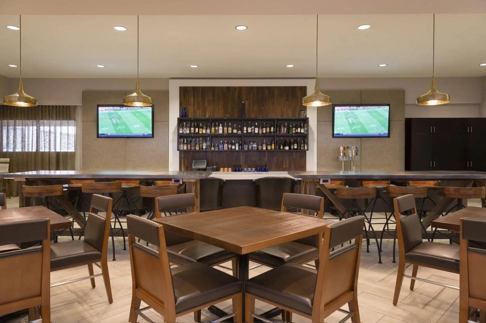 Photo - DoubleTree Suites by Hilton Nashville Airport