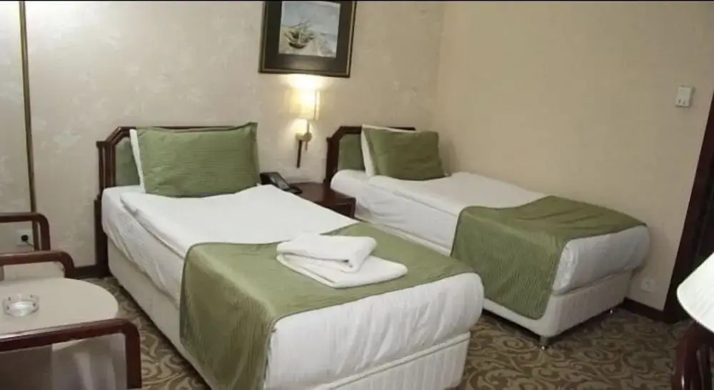 Photo - Shelter Inn Hotel & Spa