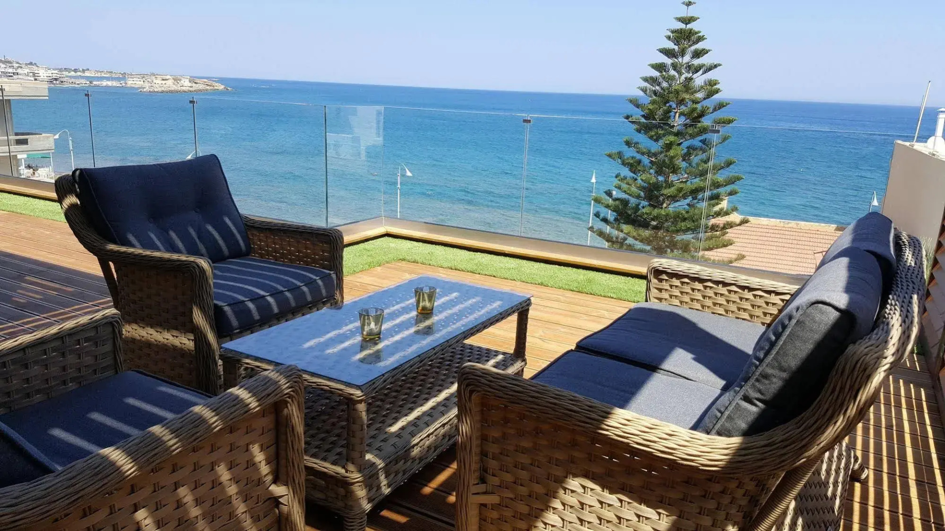 Photo - Petra Beach Hotel