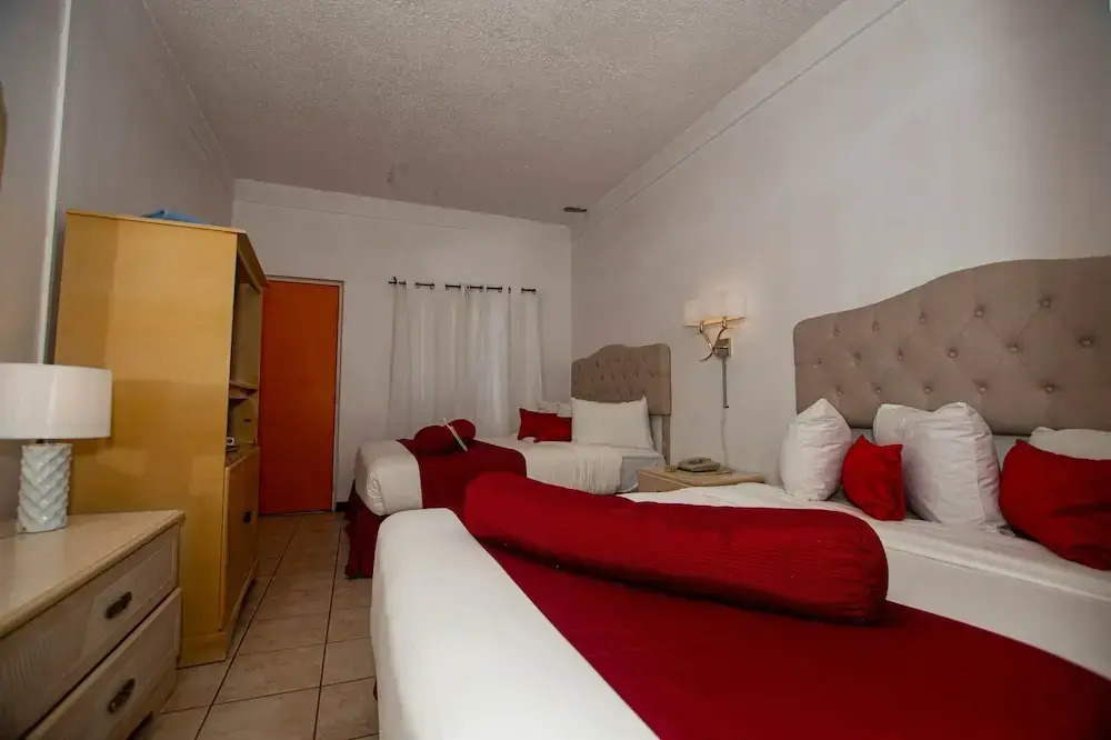 Foto - Point Salines Hotel