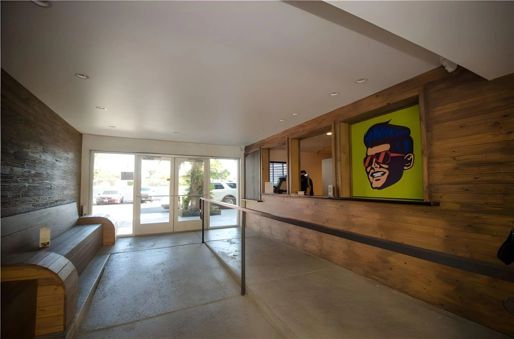 Photo - Thunderbird Boutique Hotel