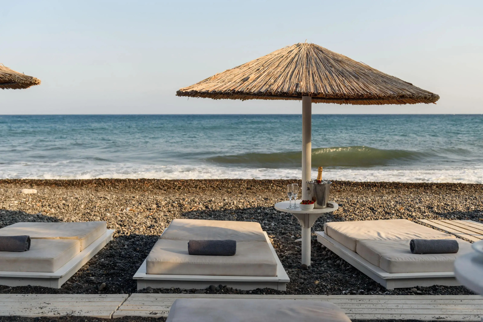 Photo - Alesahne Beach Hotel