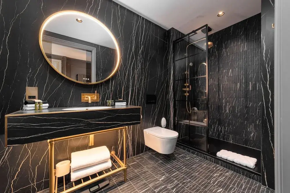 Photo - No.4 Carlton Hotel