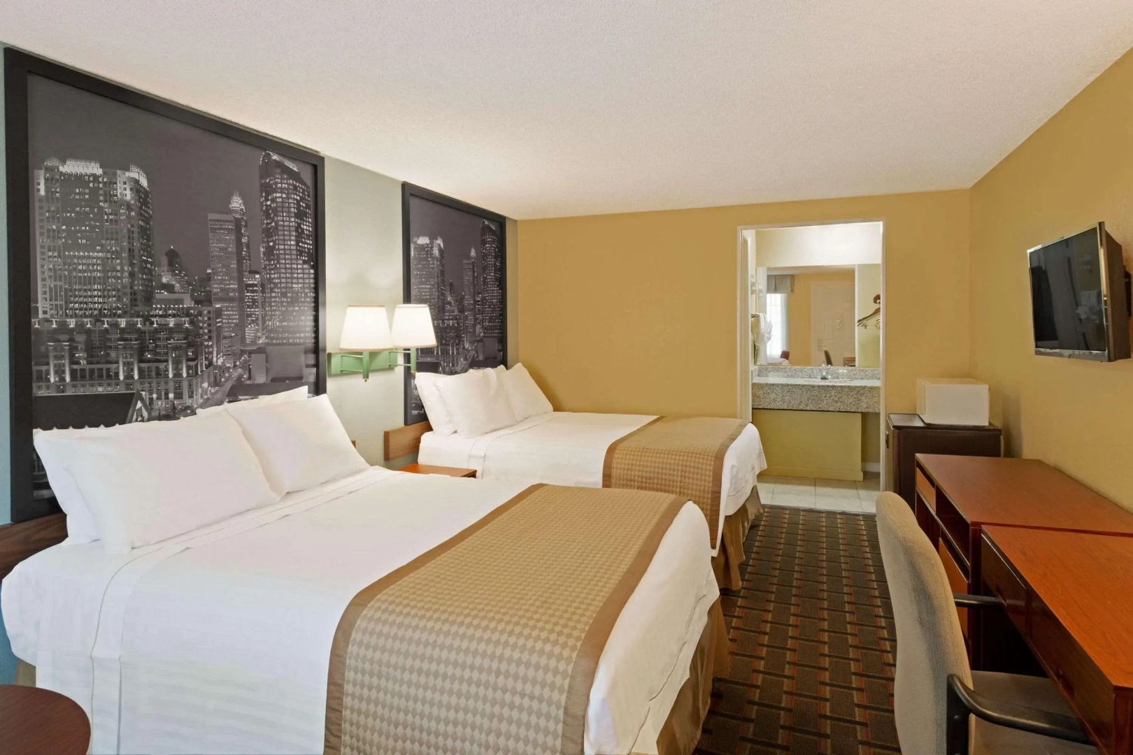 Photo - Rodeway Inn Charlotte Airport Area
