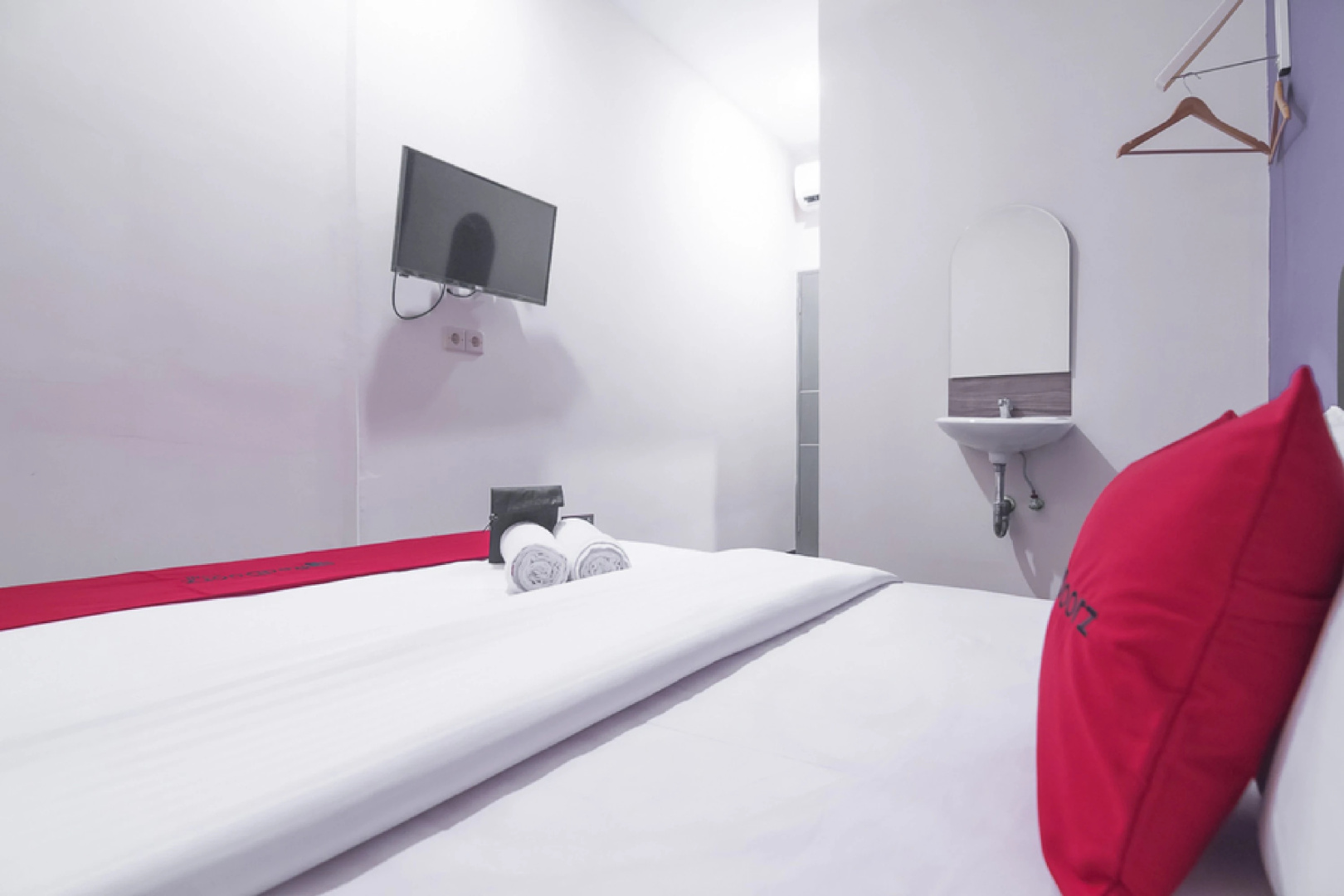 Foto - RedDoorz near ITC Mangga Dua