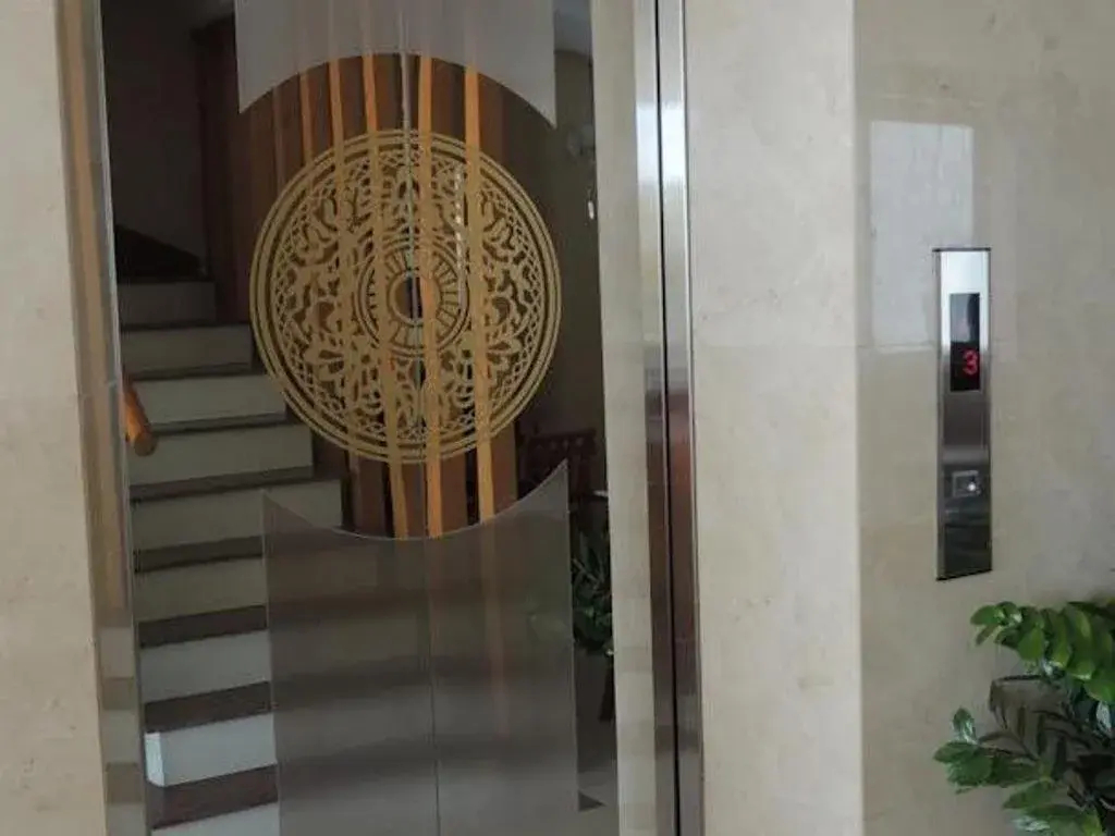 Photo - Hanoi B Hotel & Travel - 5 mins Hoan Kiem lake