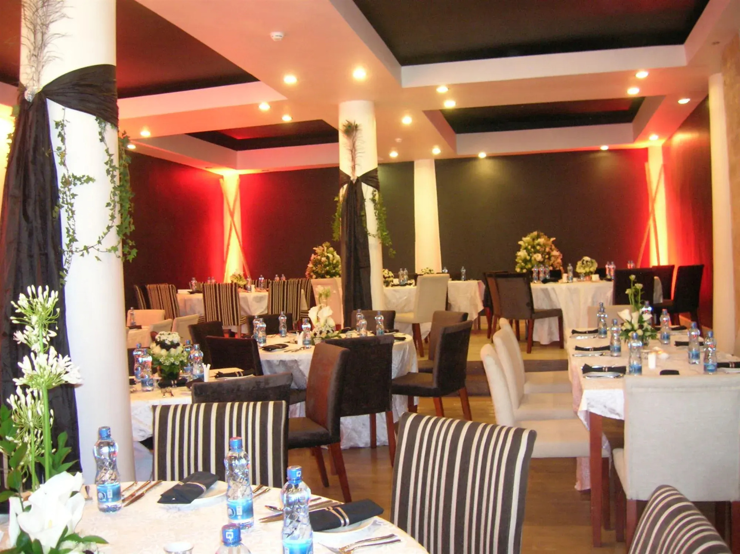 Photo - West Wood Hotel
