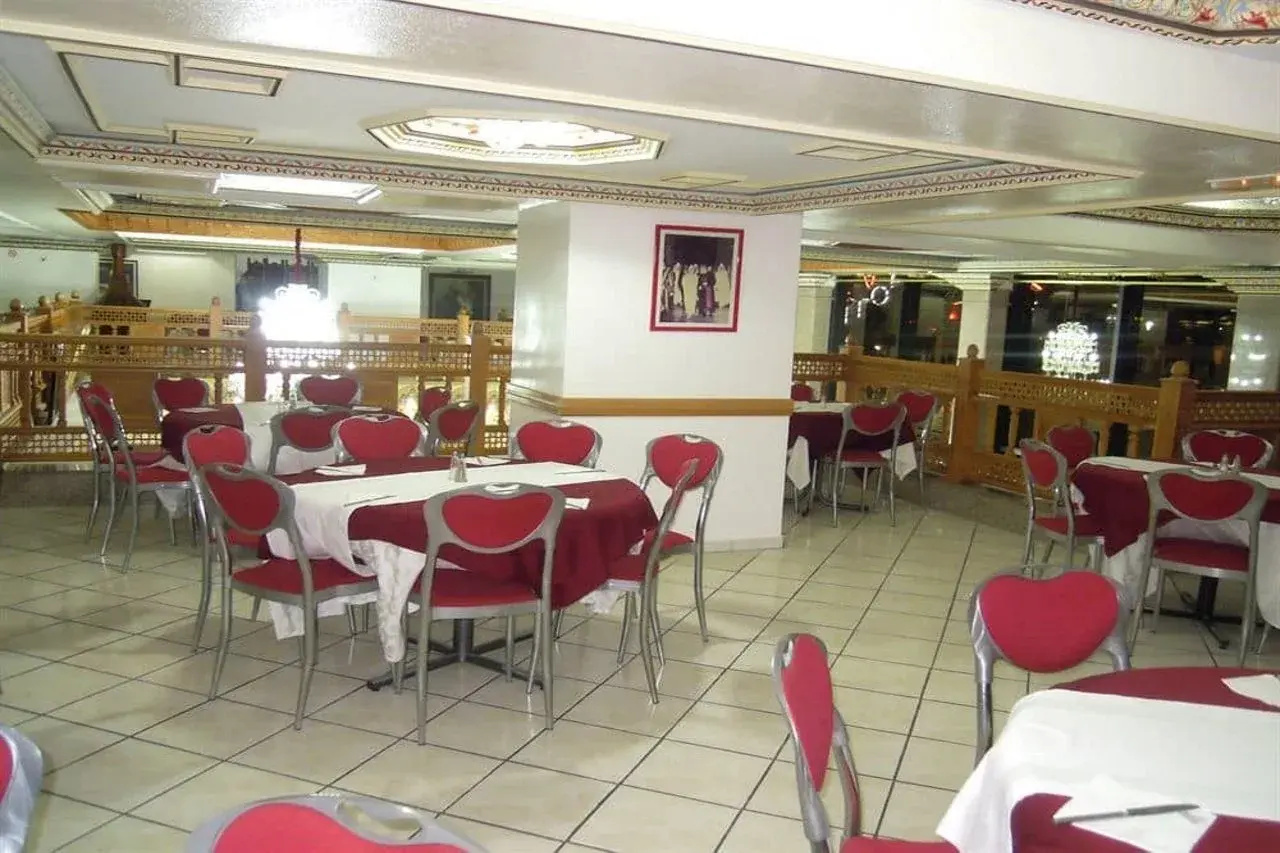 Photo - Majliss Hotel
