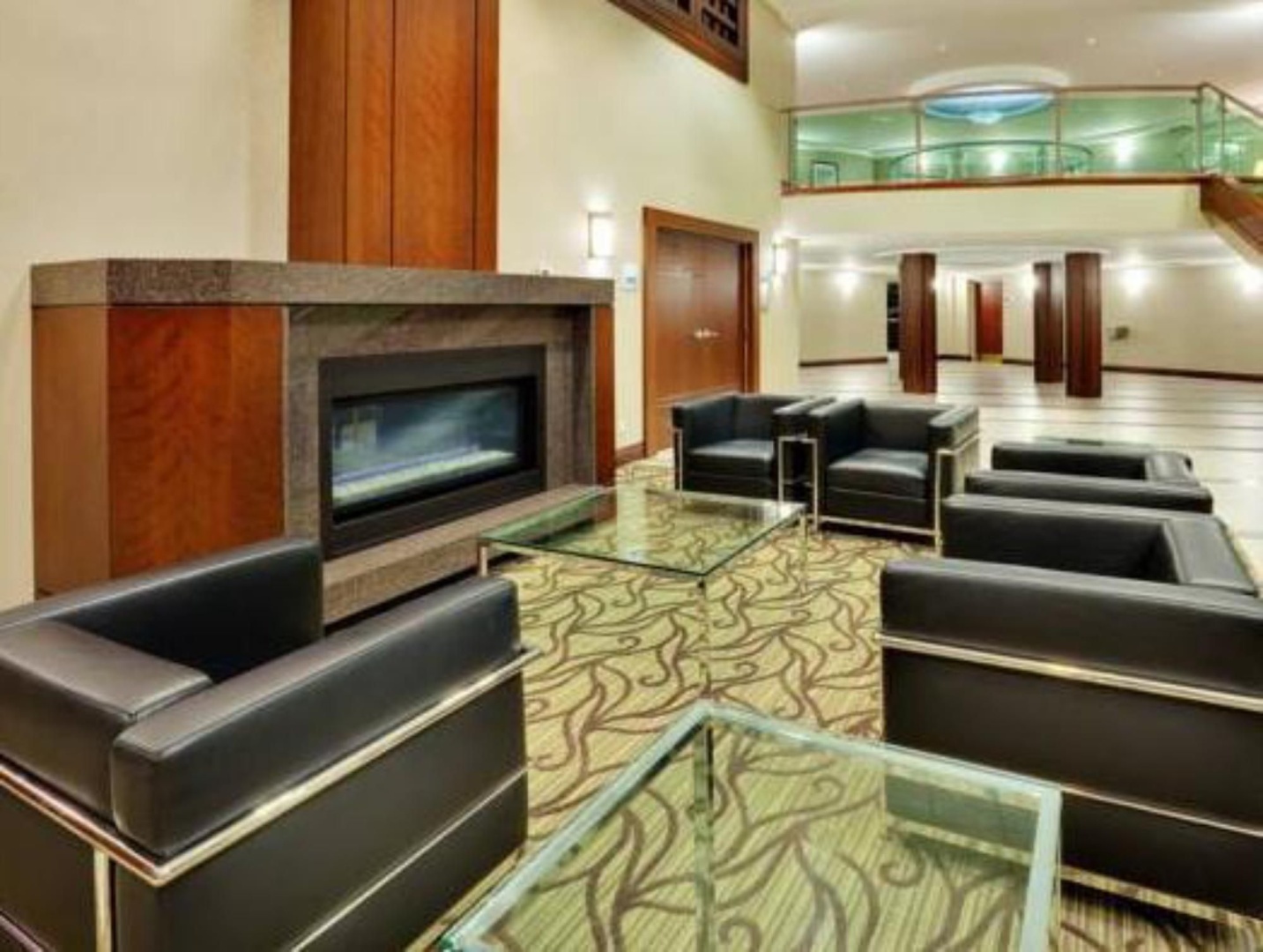 Photo - GLō Best Western Mississauga Corporate Centre