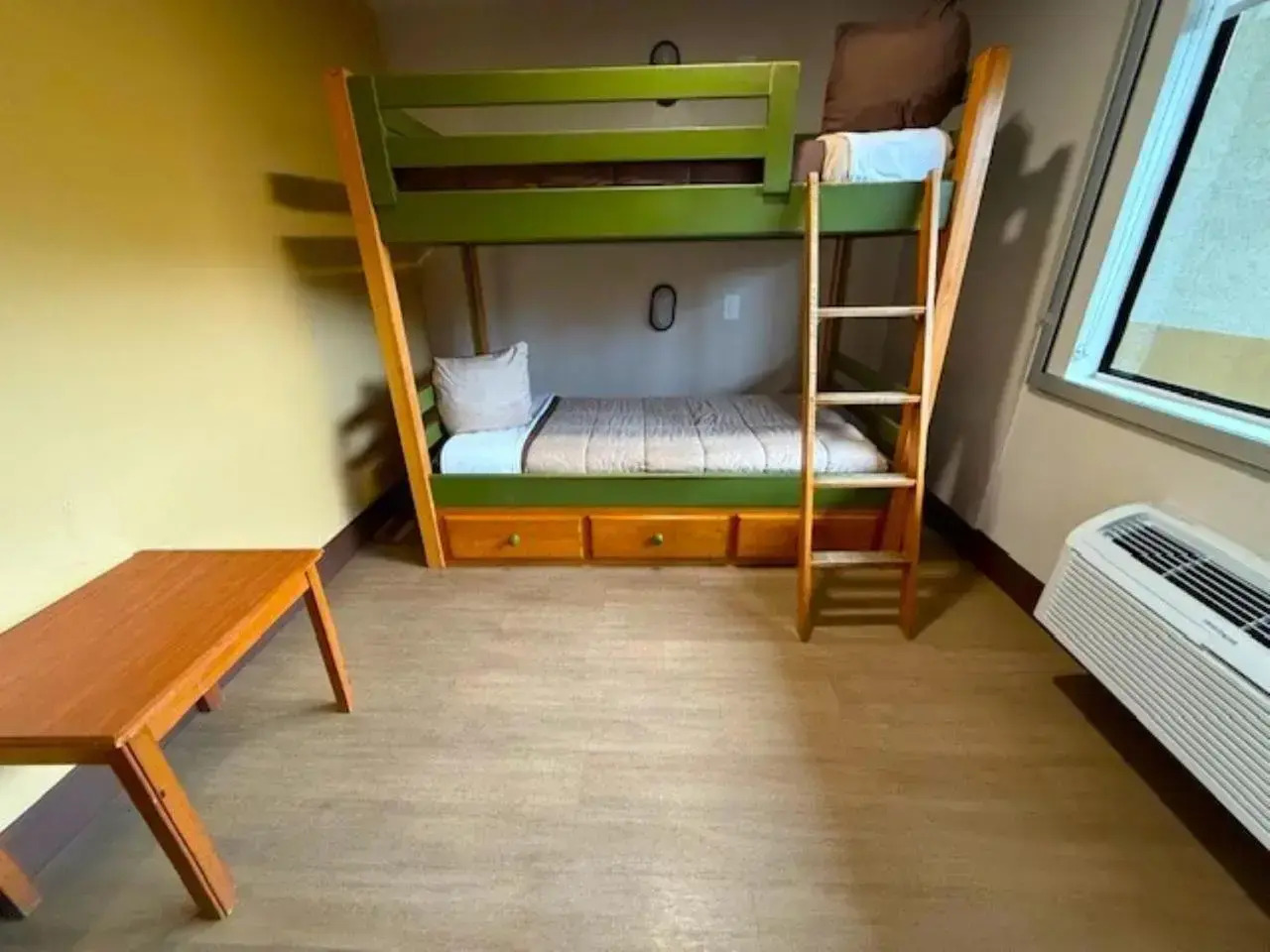 Photo - Stanford Inn & Suites Anaheim