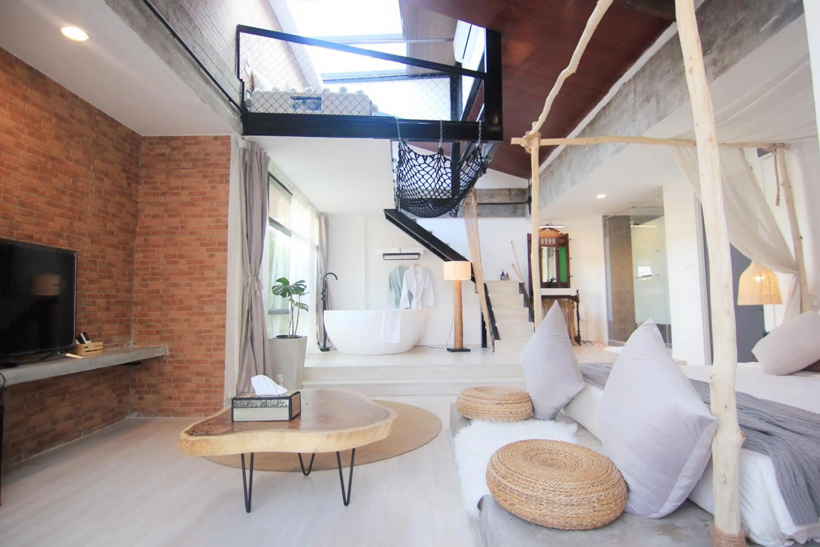 Photo - YOLO Bangkok Boutique Hotel