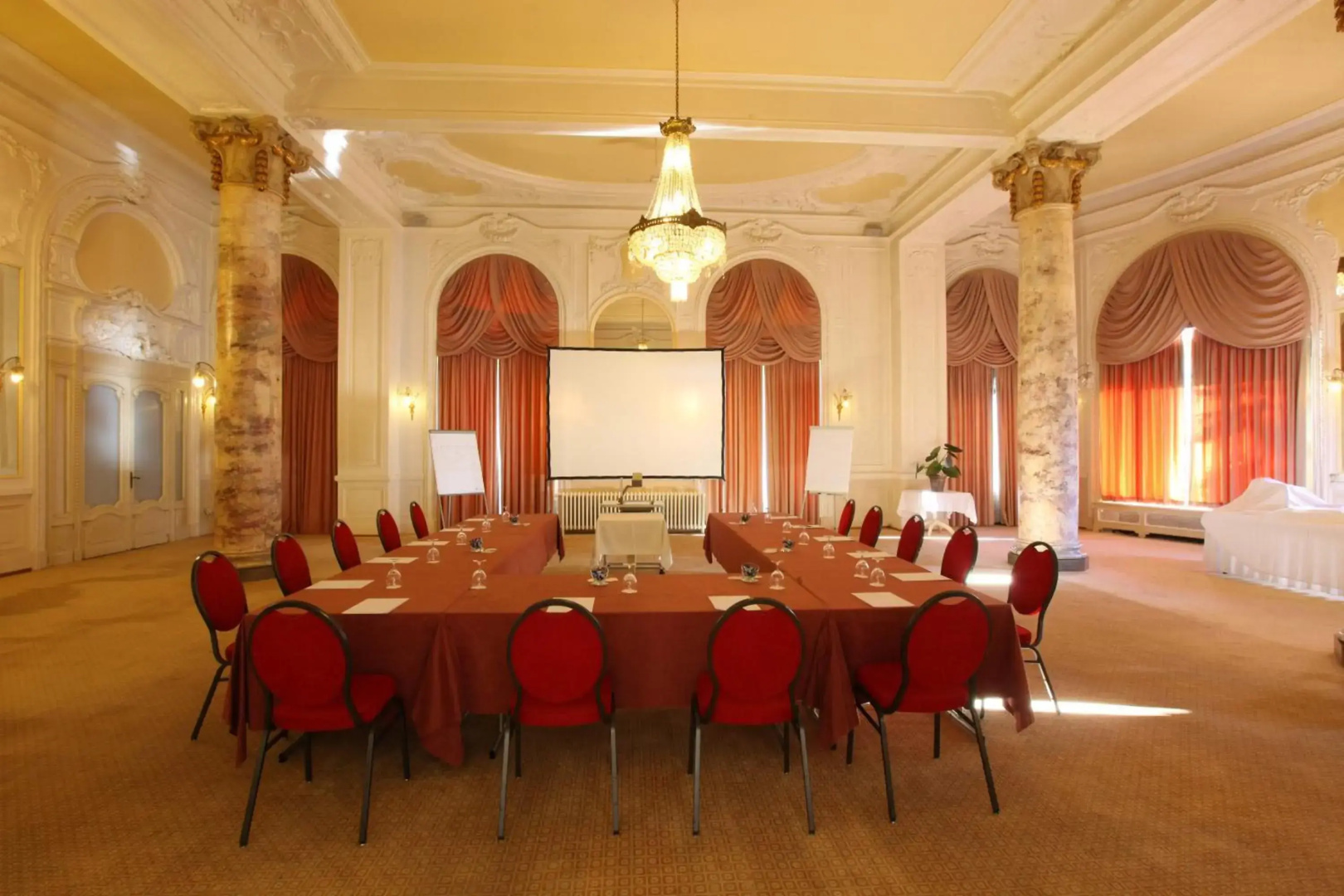 Photo - Hotel du Grand Lac Excelsior
