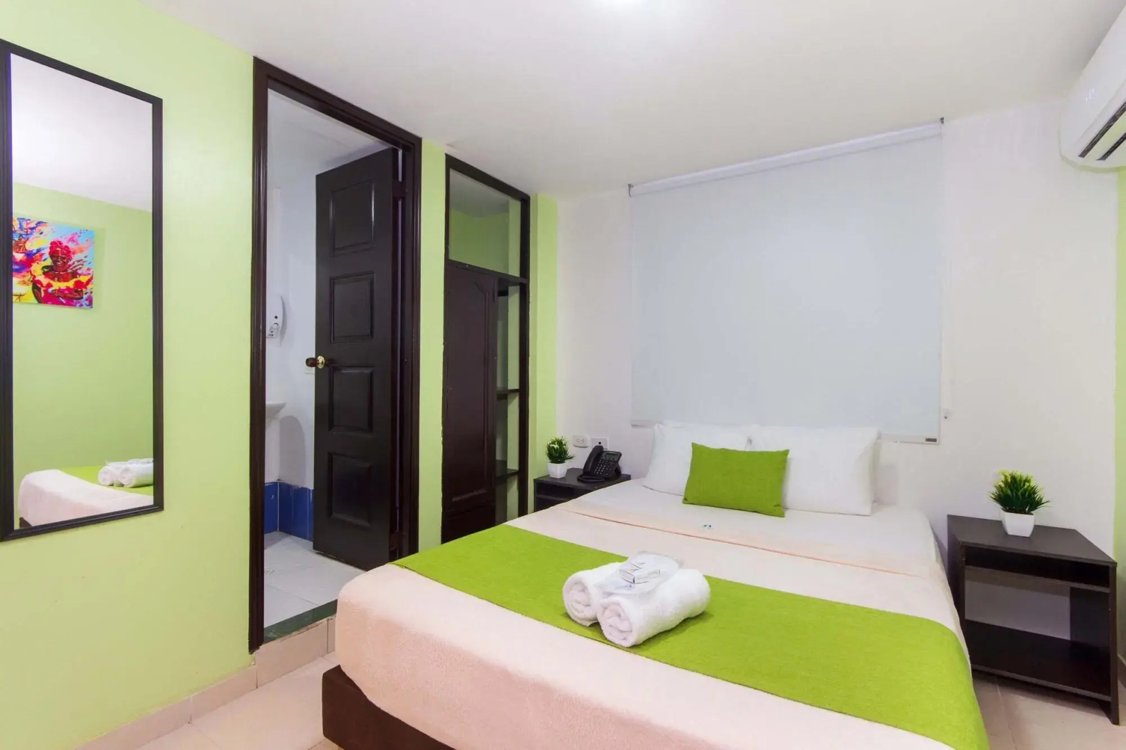 Photo - Hotel Avexi Suites By GEH Suites