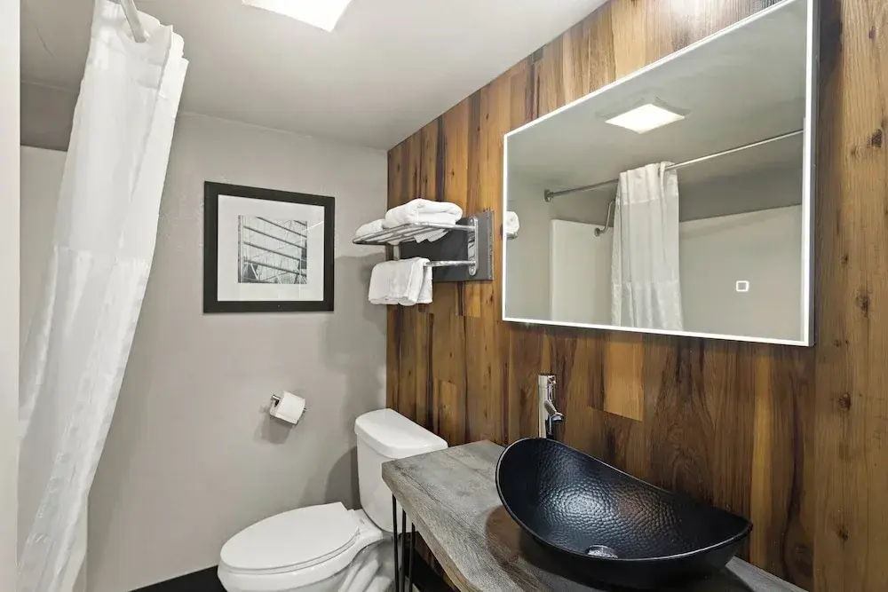 Photo - Scottish Inns Austin North