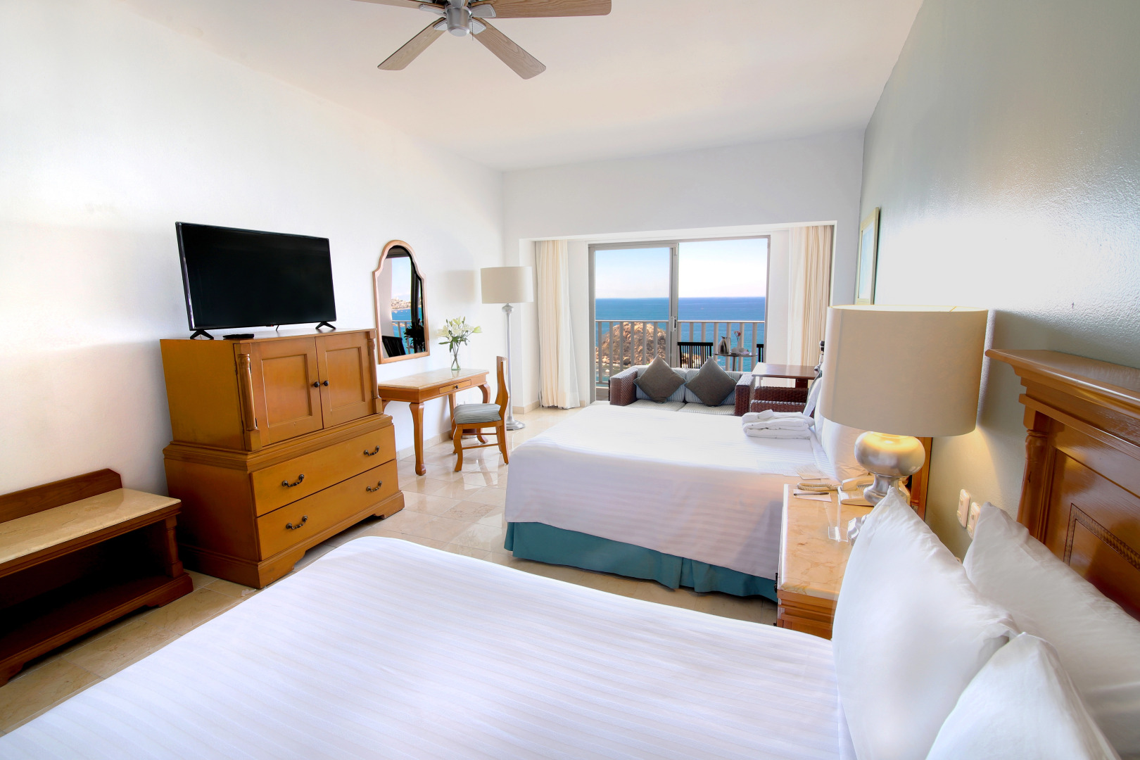 Photo - Emporio Acapulco