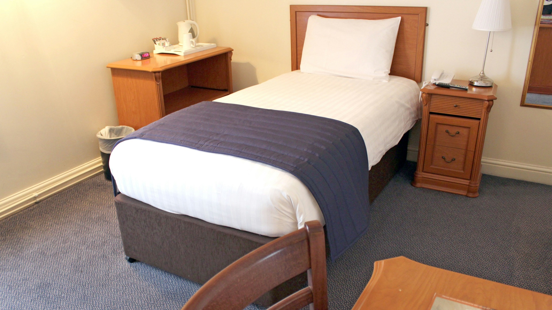Photo - Discovery Inn - Leeds
