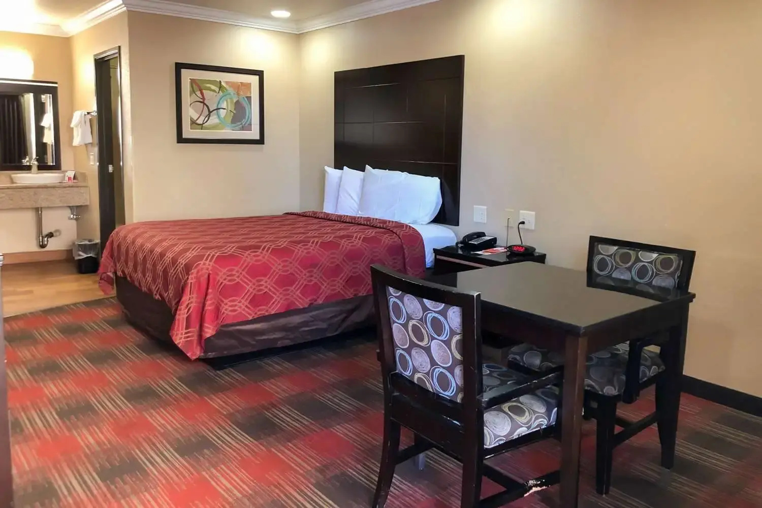 Photo - Econo Lodge Inn & Suites Escondido Downtown