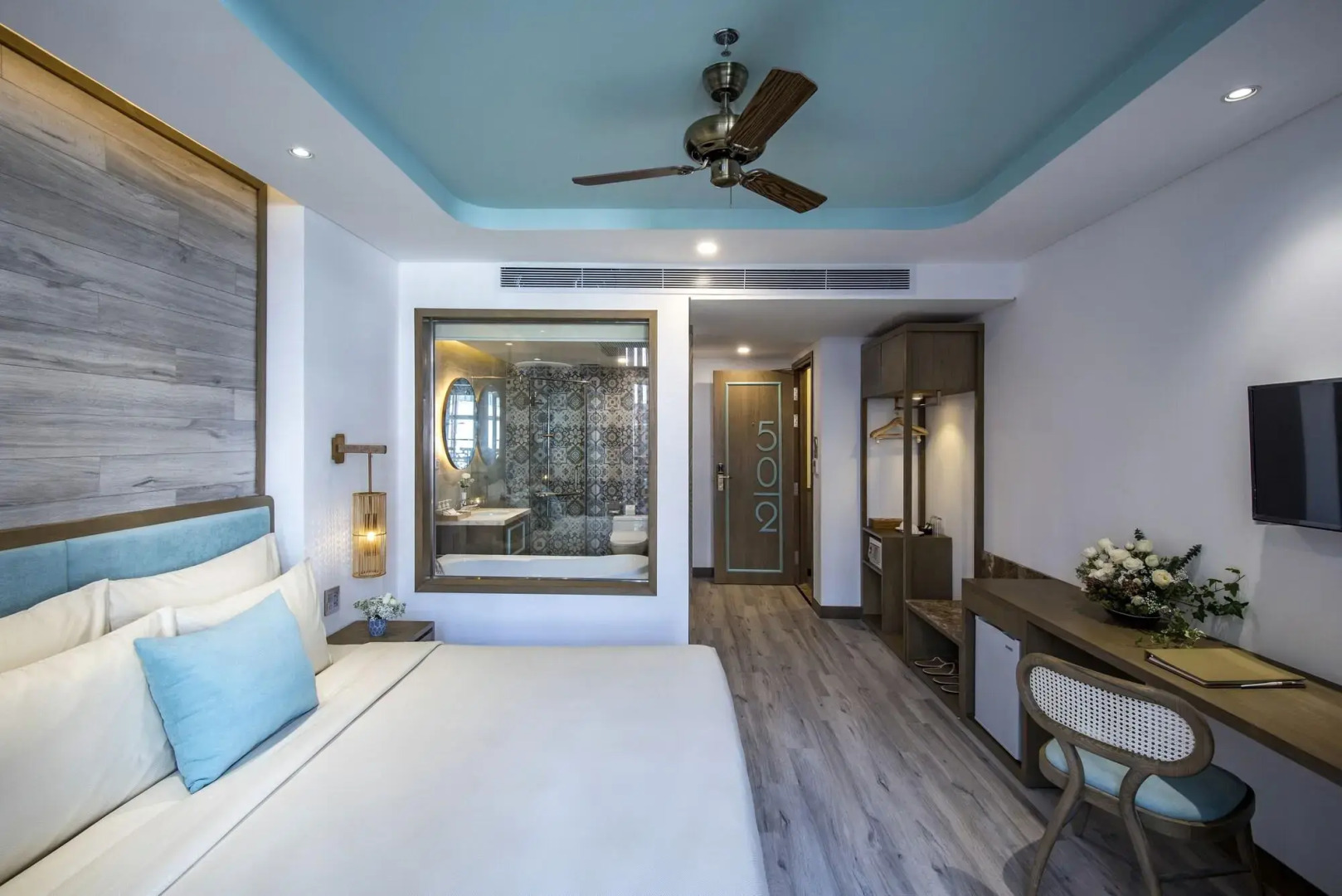 Photo - Icon Saigon - LifeStyle Design Hotel