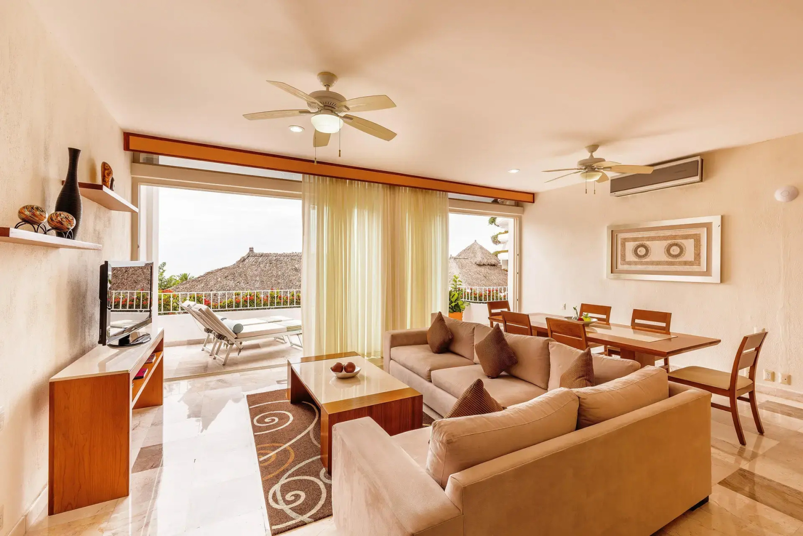Photo - Grand Miramar All Luxury Suites & Residences