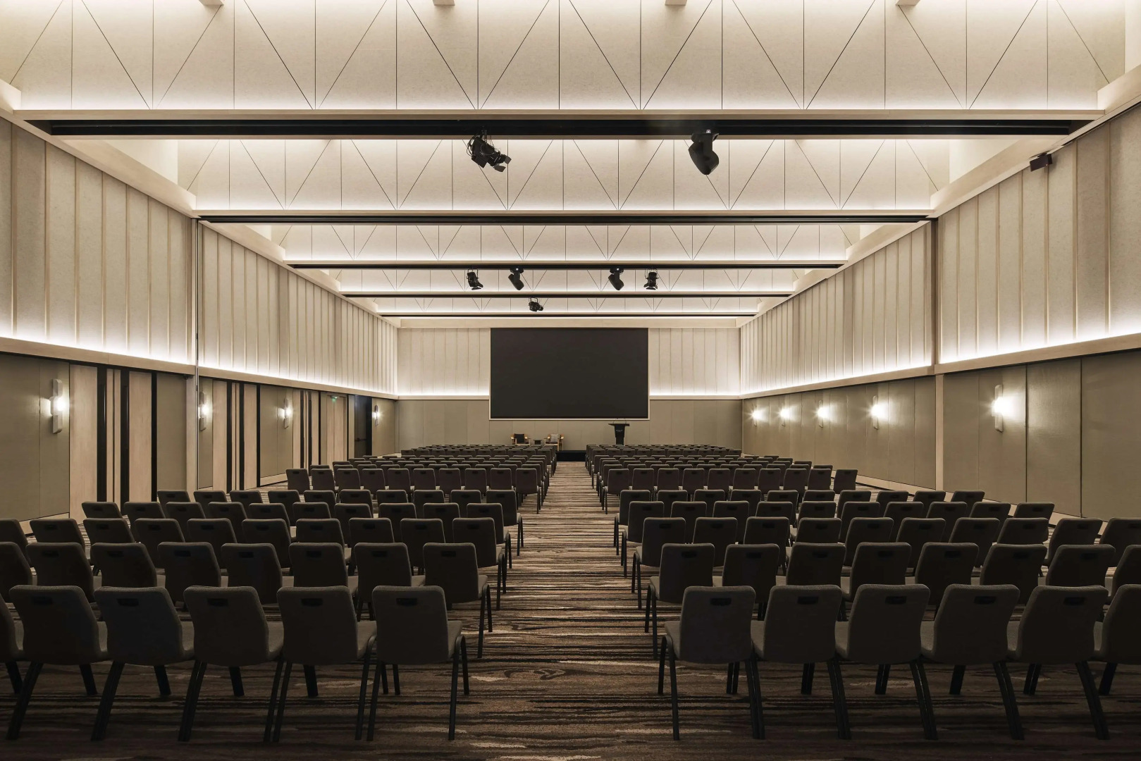 Photo - Rydges Melbourne